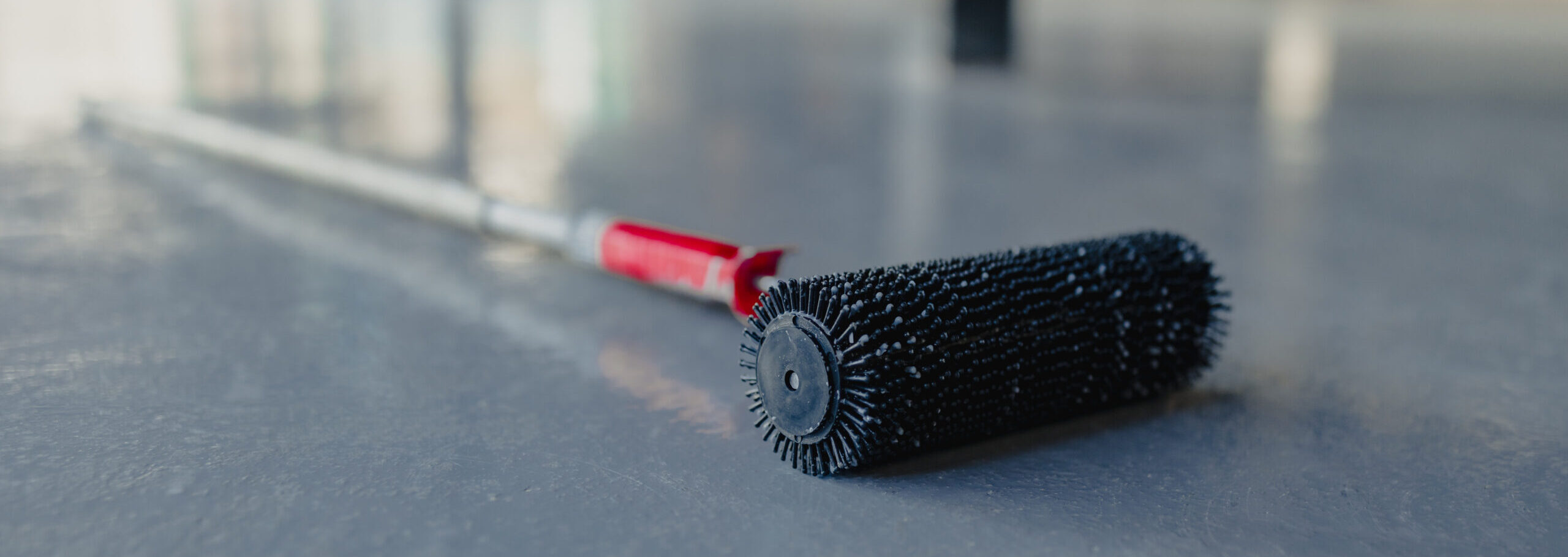 Needle,Roller,For,Bubbles,In,The,Epoxy,Floor